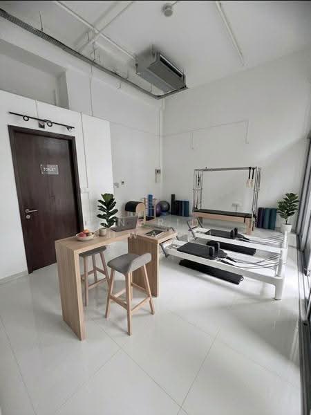 Eon Shenton, 70 Shenton Way, Chinatown / Tanjong Pagar, 506 sqft, Office For Rent, by Ingrid Suwandi, 500249133 - Interior - CommercialGuru.com.sg
