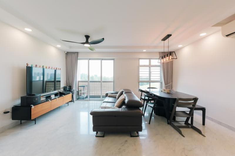 228B Punggol Field, 228B Punggol Field, Hougang / Punggol / Sengkang, 3 Bedrooms, 1,249 sqft, HDB Flat For Sale, by Zachary Wong, 500249135 - Living Room - PropertyGuru.com.sg