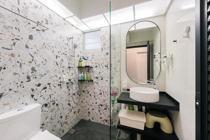 228B Punggol Field, 228B Punggol Field, Hougang / Punggol / Sengkang, 3 Bedrooms, 1,249 sqft, HDB Flat For Sale, by Zachary Wong, 500249135 - Bathroom - PropertyGuru.com.sg