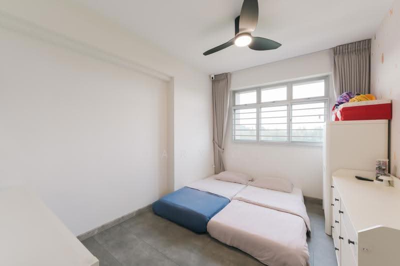 228B Punggol Field, 228B Punggol Field, Hougang / Punggol / Sengkang, 3 Bedrooms, 1,249 sqft, HDB Flat For Sale, by Zachary Wong, 500249135 - Bedroom - PropertyGuru.com.sg