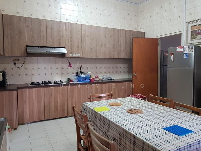 16B Sallim Road, Sallim Road, Eunos / Geylang / Paya Lebar, Room Rental, 300 sqft, Corner Terrace For Rent, by Quincy Sung, 500249137 - Kitchen - PropertyGuru.com.sg