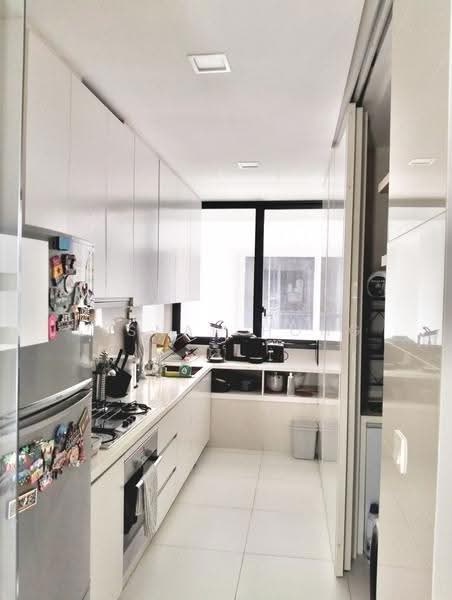 d'Leedon (Former Farrer Court), 13 Leedon Heights, Tanglin / Holland / Bukit Timah, 2 Bedrooms, 1,076 sqft, Condominium For Sale, by Lesnar Hong, 500249138 - Kitchen - PropertyGuru.com.sg