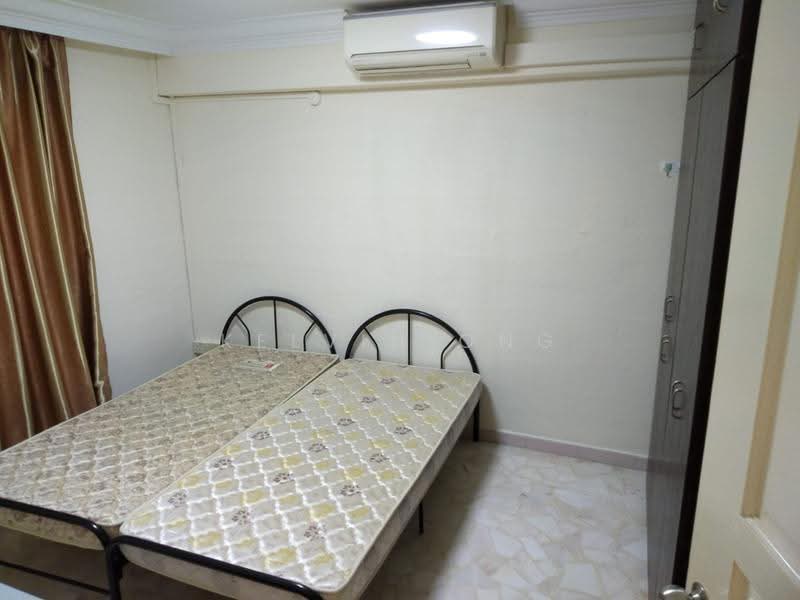 61 Lorong 5 Toa Payoh, 61 Lorong 5 Toa Payoh, Balestier / Toa Payoh, Room Rental, 220 sqft, HDB Flat For Rent, by Kelvin Ong, 500249160 - Bedroom - PropertyGuru.com.sg