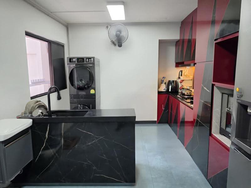 104 Jalan Rajah, 104 Jalan Rajah, Balestier / Toa Payoh, 3 Bedrooms, 1,496 sqft, HDB Flat For Sale, by Nick R. L, 500249170 - Kitchen - PropertyGuru.com.sg