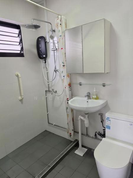 104 Jalan Rajah, 104 Jalan Rajah, Balestier / Toa Payoh, 3 Bedrooms, 1,496 sqft, HDB Flat For Sale, by Nick R. L, 500249170 - Bathroom - PropertyGuru.com.sg