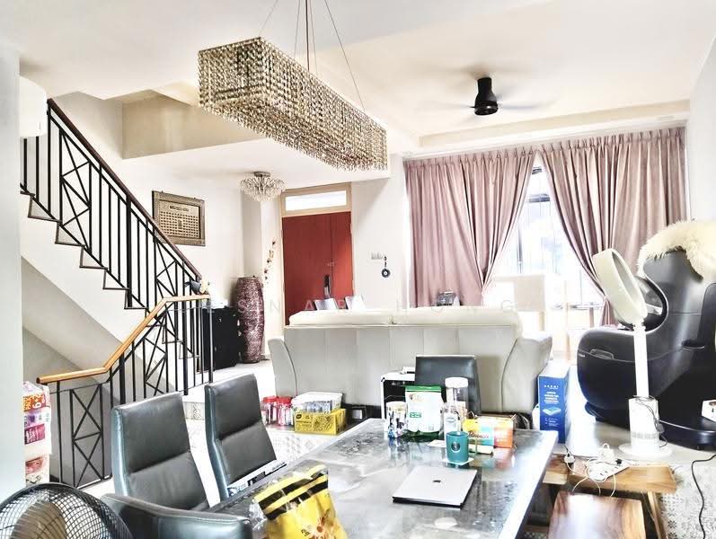 The Springfield, Chempaka Kuning Link, Bedok / Upper East Coast, 4 Bedrooms, 2,370 sqft, Terraced House For Sale, by Lesnar Hong, 500249171 - Living Room - PropertyGuru.com.sg