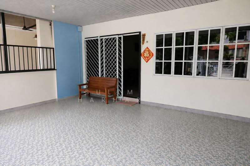 Landed @ Kee Sun Ave, 5 min Siglap MRT, Kee Sun Ave, East Coast / Marine Parade, 3 Bedrooms, 2,000 sqft, Terraced House For Sale, by Suliman Harharah, 500249195 - Front Yard - PropertyGuru.com.sg