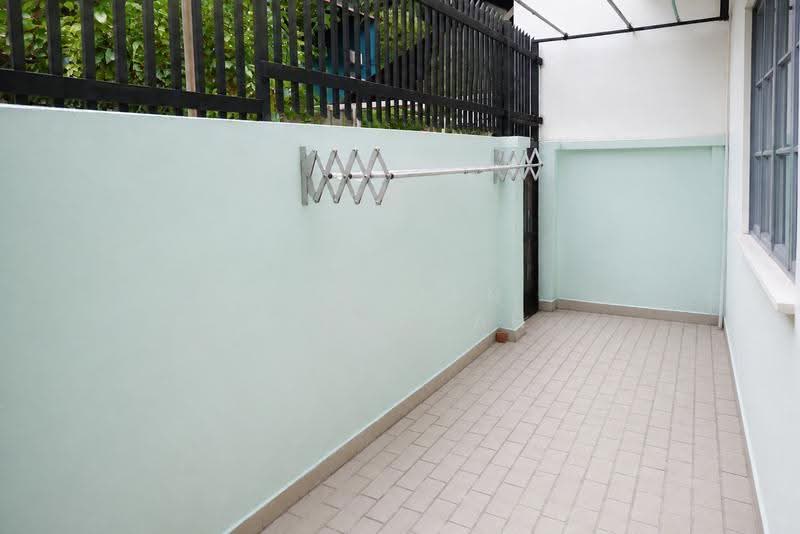 Landed @ Kee Sun Ave, 5 min Siglap MRT, Kee Sun Ave, East Coast / Marine Parade, 3 Bedrooms, 2,000 sqft, Terraced House For Sale, by Suliman Harharah, 500249195 - Back Yard - PropertyGuru.com.sg