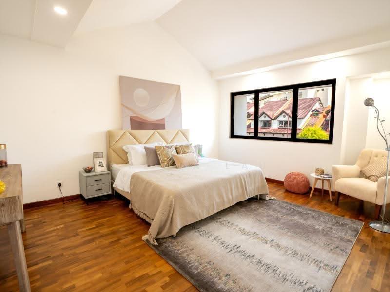 D16 Minaret Walk, Minaret Walk, Bedok / Upper East Coast, 5 Bedrooms, 3,200 sqft, Terraced House For Sale, by Sylvia Lau, 500249201 - Bedroom - PropertyGuru.com.sg