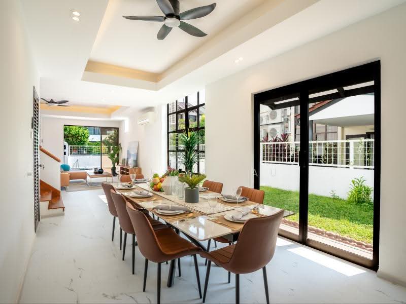 D16 Minaret Walk, Minaret Walk, Bedok / Upper East Coast, 5 Bedrooms, 3,200 sqft, Terraced House For Sale, by Sylvia Lau, 500249201 - Dining Room - PropertyGuru.com.sg