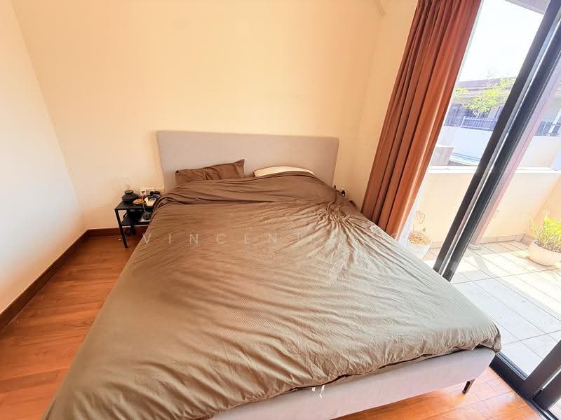 The Ambra, 97 Lor H Telok Kurau, East Coast / Marine Parade, 3 Bedrooms, 1,884 sqft, Condominium For Rent, by Vincent Teo, 500249215 - Bedroom - PropertyGuru.com.sg