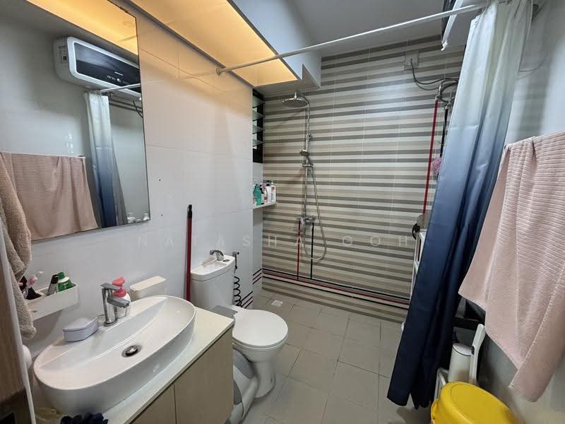 419D Northshore Drive, 419D Northshore Drive, Hougang / Punggol / Sengkang, 3 Bedrooms, 1,011 sqft, HDB Flat For Sale, by Natasha Goh, 500249226 - Bathroom - PropertyGuru.com.sg