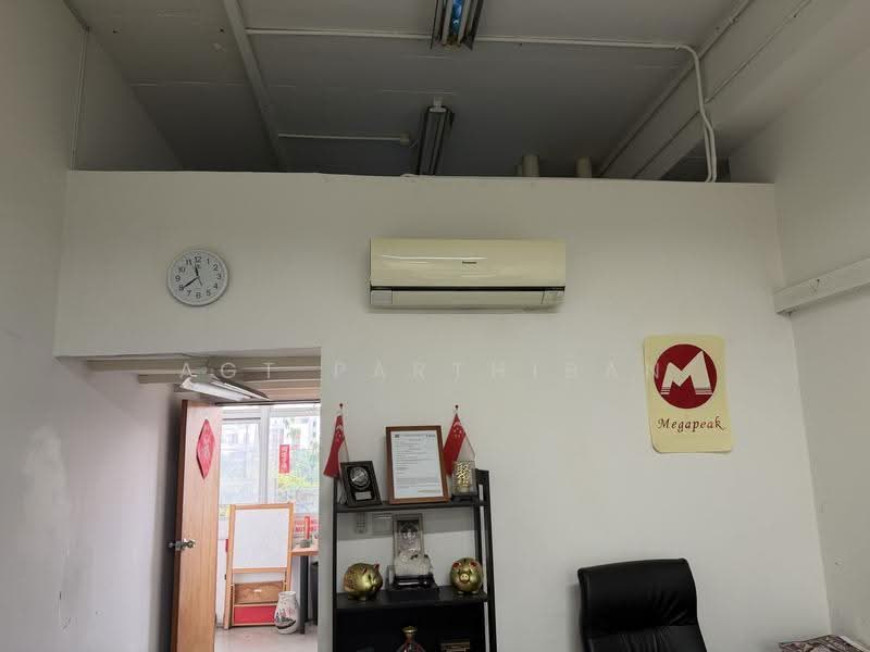 Pioneer Junction, 3 Soon Lee Street, Boon Lay / Jurong / Tuas, 1,410 sqft, Factory / Workshop (B2) For Sale, by Agt Parthiban, 500249238 - Interior - CommercialGuru.com.sg