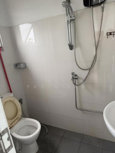 Pioneer Junction, 3 Soon Lee Street, Boon Lay / Jurong / Tuas, 1,410 sqft, Factory / Workshop (B2) For Sale, by Agt Parthiban, 500249238 - Bathroom - CommercialGuru.com.sg
