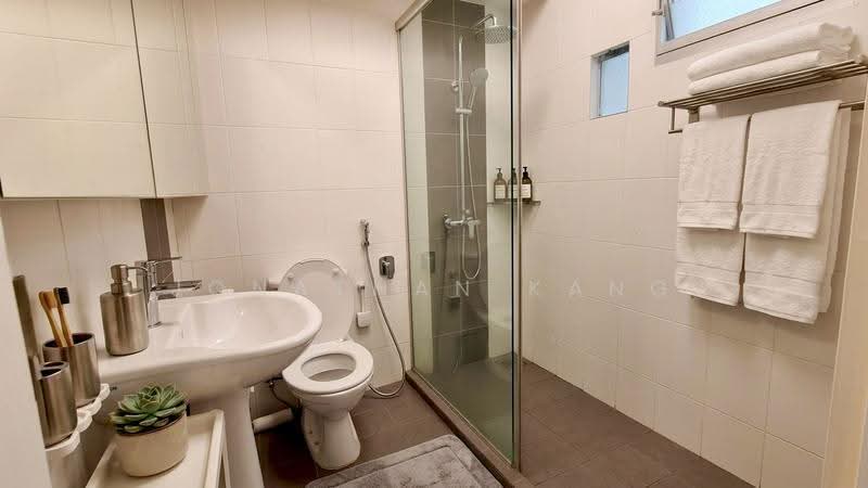 815B Choa Chu Kang Avenue 7, 815B Choa Chu Kang Avenue 7, Dairy Farm / Bukit Panjang / Choa Chu Kang, 3 Bedrooms, 1,001 sqft, HDB Flat For Sale, by Jonathan Kang, 500249241 - Bathroom - PropertyGuru.com.sg
