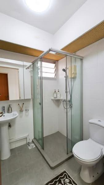 815B Choa Chu Kang Avenue 7, 815B Choa Chu Kang Avenue 7, Dairy Farm / Bukit Panjang / Choa Chu Kang, 3 Bedrooms, 1,001 sqft, HDB Flat For Sale, by Jonathan Kang, 500249241 - Bathroom - PropertyGuru.com.sg