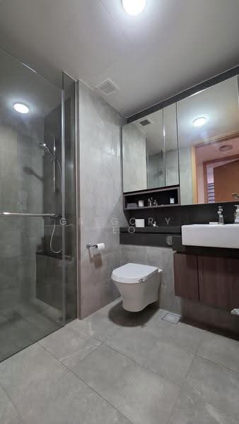 Midwood, 8 Hillview Rise, Dairy Farm / Bukit Panjang / Choa Chu Kang, 2 Bedrooms, 700 sqft, Condominium For Rent, by Gregory Teo, 500249242 - Bathroom - PropertyGuru.com.sg