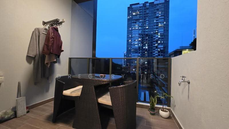 Midwood, 8 Hillview Rise, Dairy Farm / Bukit Panjang / Choa Chu Kang, 2 Bedrooms, 700 sqft, Condominium For Rent, by Gregory Teo, 500249242 - Balcony - PropertyGuru.com.sg