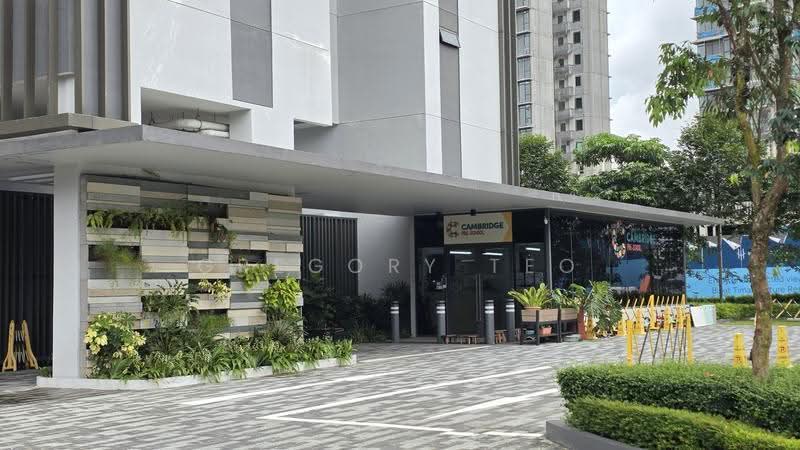Midwood, 8 Hillview Rise, Dairy Farm / Bukit Panjang / Choa Chu Kang, 2 Bedrooms, 700 sqft, Condominium For Rent, by Gregory Teo, 500249242 - Exterior - PropertyGuru.com.sg