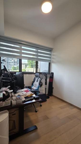 Midwood, 8 Hillview Rise, Dairy Farm / Bukit Panjang / Choa Chu Kang, 2 Bedrooms, 700 sqft, Condominium For Rent, by Gregory Teo, 500249242 - Study - PropertyGuru.com.sg