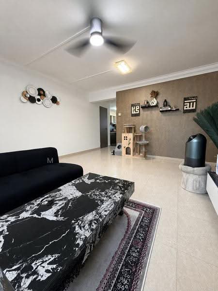 708 Bedok North Road, 708 Bedok North Road, Bedok / Upper East Coast, 3 Bedrooms, 980 sqft, HDB Flat For Sale, by Malek Aziz, 500249244 - Living Room - PropertyGuru.com.sg