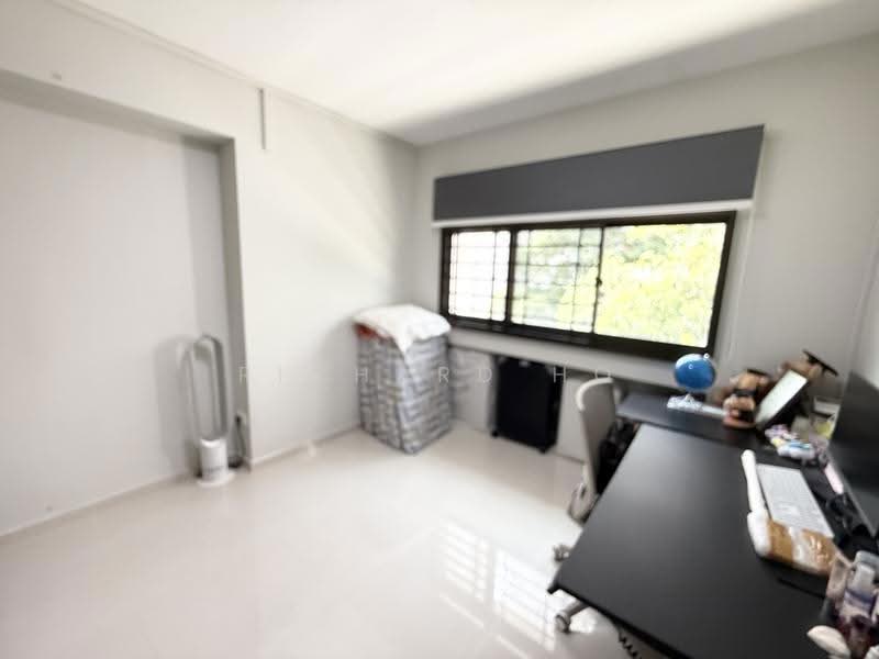 286A Toh Guan Road, 286A Toh Guan Road, Boon Lay / Jurong / Tuas, 3 Bedrooms, 1,324 sqft, HDB Flat For Rent, by Richard Ho, 500249246 - Common Bedroom 1 - PropertyGuru.com.sg