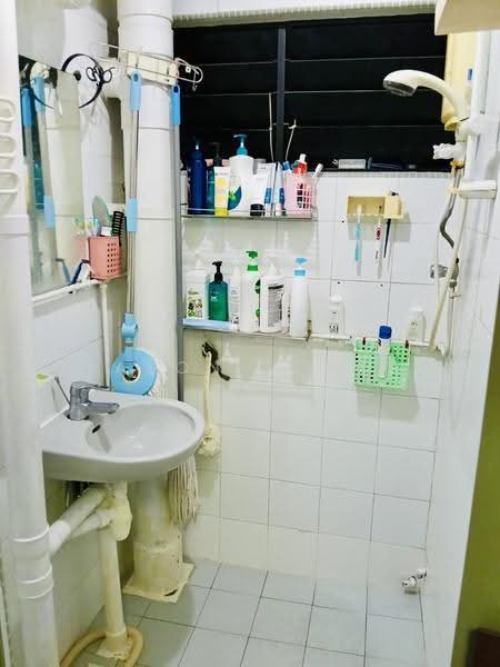 28 New Upper Changi Road, 28 New Upper Changi Road, Bedok / Upper East Coast, 2 Bedrooms, 700 sqft, HDB Flat For Sale, by Jason Leong, 500249255 - PropertyGuru.com.sg