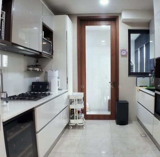 One Balmoral, 1 Balmoral Road, Tanglin / Holland / Bukit Timah, 4 Bedrooms, 1,658 sqft, Condominium For Sale, by Tye Beng Hong, 500249267 - Kitchen - PropertyGuru.com.sg