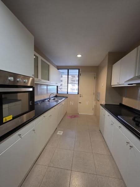 Sutton Place, 26 Farrer Road, Tanglin / Holland / Bukit Timah, 3 Bedrooms, 3,131 sqft, Condominium For Rent, by Evelyn Yeo, 500249285 - Kitchen - PropertyGuru.com.sg