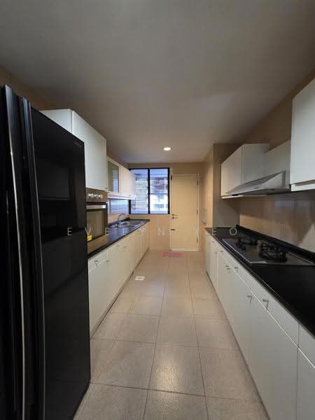Sutton Place, 26 Farrer Road, Tanglin / Holland / Bukit Timah, 3 Bedrooms, 3,131 sqft, Condominium For Rent, by Evelyn Yeo, 500249285 - Kitchen - PropertyGuru.com.sg