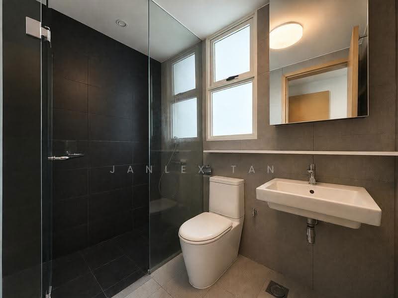 Vacanza @ East, 36 Lengkong Tujoh, Eunos / Geylang / Paya Lebar, 3 Bedrooms, 1,023 sqft, Condominium For Rent, by Janlex Tan, 500249297 - Bathroom - PropertyGuru.com.sg