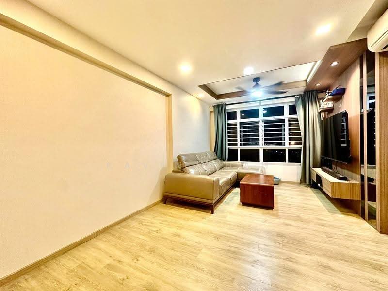812B Choa Chu Kang Avenue 7, 812B Choa Chu Kang Avenue 7, Dairy Farm / Bukit Panjang / Choa Chu Kang, 3 Bedrooms, 1,001 sqft, HDB Flat For Sale, by Kavin Kuah, 500249304 - Living Room - PropertyGuru.com.sg