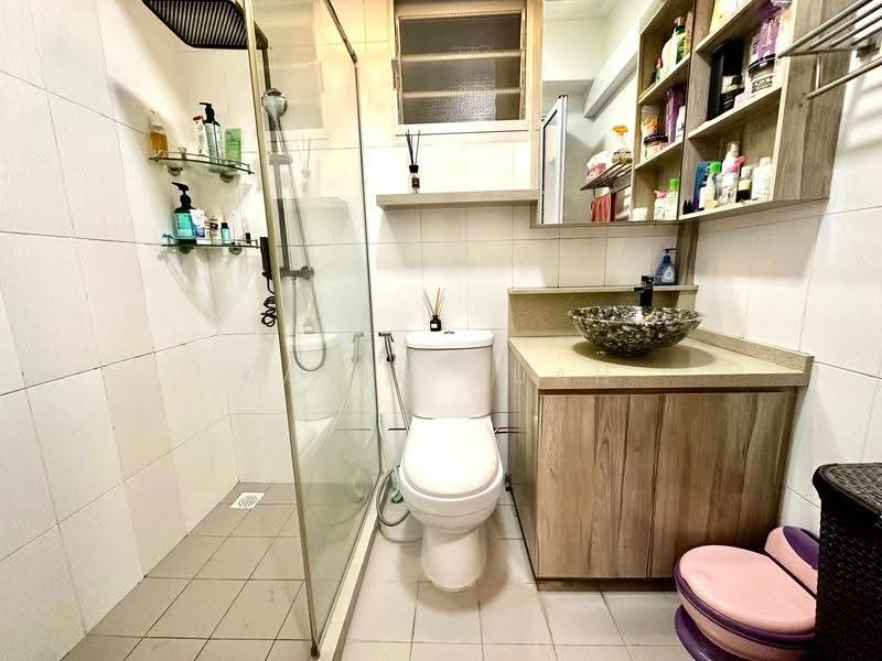 812B Choa Chu Kang Avenue 7, 812B Choa Chu Kang Avenue 7, Dairy Farm / Bukit Panjang / Choa Chu Kang, 3 Bedrooms, 1,001 sqft, HDB Flat For Sale, by Kavin Kuah, 500249304 - Bathroom - PropertyGuru.com.sg
