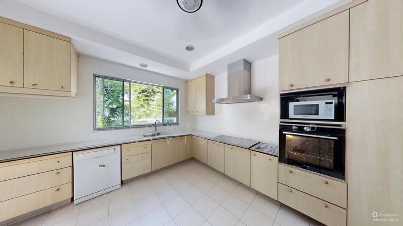 Mandarin Park Hill Top Corner Semi-D | Walk to MRT, Malls, Pei Hwa Pri School, Clementi Park / Upper Bukit Timah, 6 Bedrooms, 4,300 sqft, Semi-Detached House For Sale, by SINDRIC GOH, 500249317 - Kitchen - PropertyGuru.com.sg