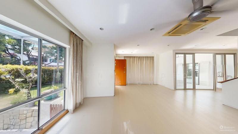 Mandarin Park Hill Top Corner Semi-D | Walk to MRT, Malls, Pei Hwa Pri School, Clementi Park / Upper Bukit Timah, 6 Bedrooms, 4,300 sqft, Semi-Detached House For Sale, by SINDRIC GOH, 500249317 - Living Room - PropertyGuru.com.sg