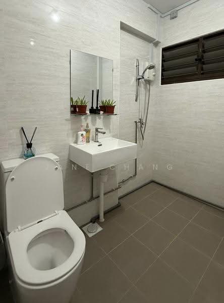 10D Bedok South Avenue 2, 10D Bedok South Avenue 2, Bedok / Upper East Coast, 4 Bedrooms, 1,582 sqft, HDB Flat For Rent, by Jane Chang, 500249339 - Bathroom - PropertyGuru.com.sg