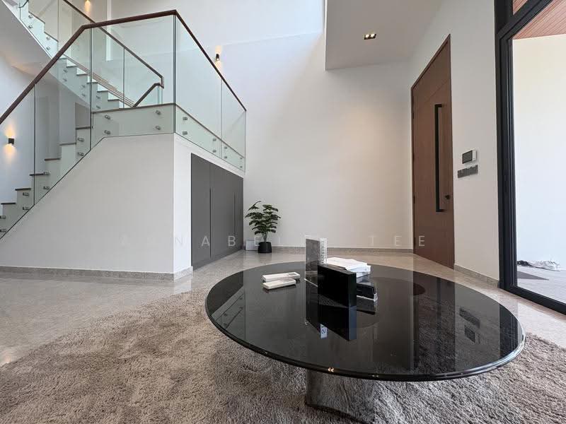Move in Condition 3.5 Stories with Lift!, Sembawang / Yishun, 6 Bedrooms, 4,800 sqft, Terraced House For Sale, by Annabelle Tee, 500249343 - PropertyGuru.com.sg