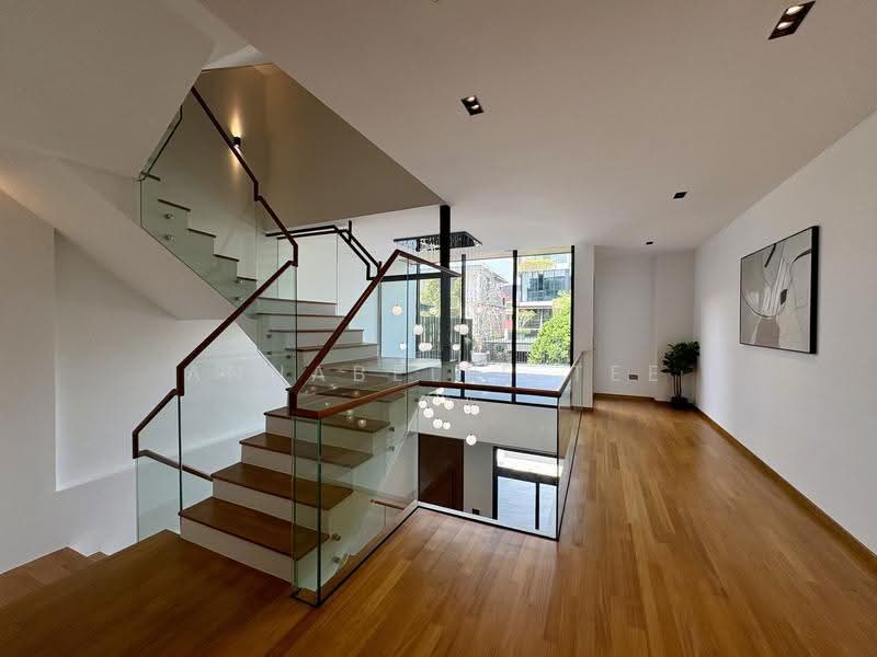 Move in Condition 3.5 Stories with Lift!, Sembawang / Yishun, 6 Bedrooms, 4,800 sqft, Terraced House For Sale, by Annabelle Tee, 500249343 - PropertyGuru.com.sg