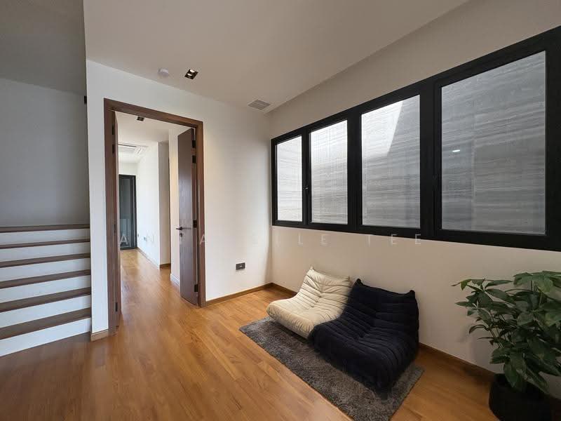 Move in Condition 3.5 Stories with Lift!, Sembawang / Yishun, 6 Bedrooms, 4,800 sqft, Terraced House For Sale, by Annabelle Tee, 500249343 - PropertyGuru.com.sg
