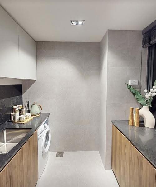 Rare Freehold Penthouse Near Boon Keng MRT Station!, Balestier / Toa Payoh, 4 Bedrooms, 2,583 sqft, Condominium For Sale, by Evon Lee, 500249345 - Kitchen - PropertyGuru.com.sg