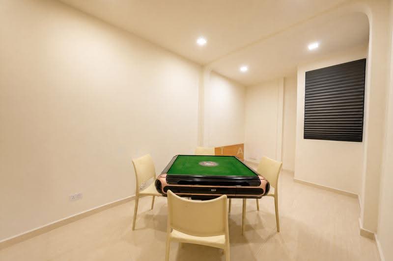 Chuan drive, Hougang / Punggol / Sengkang, 6 Bedrooms, 3,600 sqft, Terraced House For Sale, by Belva Tan, 500249348 - PropertyGuru.com.sg