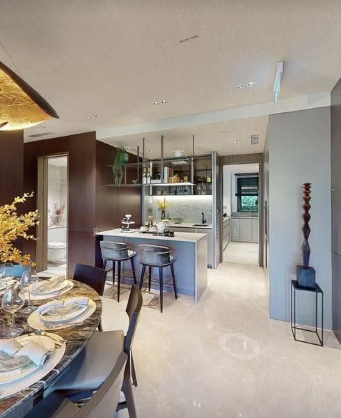 Walk to Pasir Panjang MRT Station! Huge Discount!, Alexandra / Commonwealth, 5 Bedrooms, 2,164 sqft, Condominium For Sale, by Evon Lee, 500249354 - Kitchen - PropertyGuru.com.sg