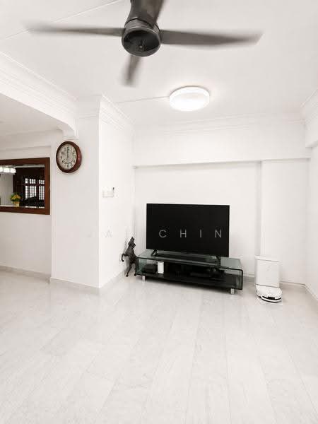 472 Jurong West Street 41, 472 Jurong West Street 41, Boon Lay / Jurong / Tuas, 4 Bedrooms, 1,625 sqft, HDB Flat For Rent, by Jae Chin, 500249363 - Living Room - PropertyGuru.com.sg