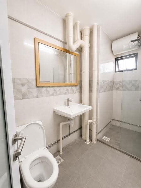 472 Jurong West Street 41, 472 Jurong West Street 41, Boon Lay / Jurong / Tuas, 4 Bedrooms, 1,625 sqft, HDB Flat For Rent, by Jae Chin, 500249363 - Bathroom - PropertyGuru.com.sg