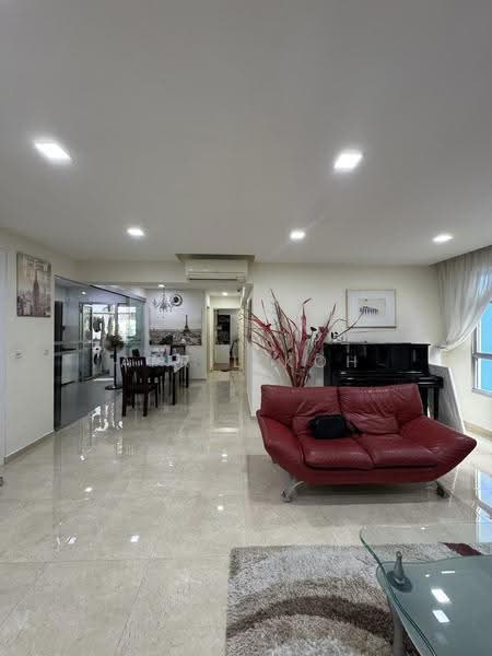 674A Fern Grove @ Yishun, 674A Yishun Avenue 4, Sembawang / Yishun, 3 Bedrooms, 1,206 sqft, HDB Flat For Sale, by April Koh, 500249369 - Living Room - PropertyGuru.com.sg