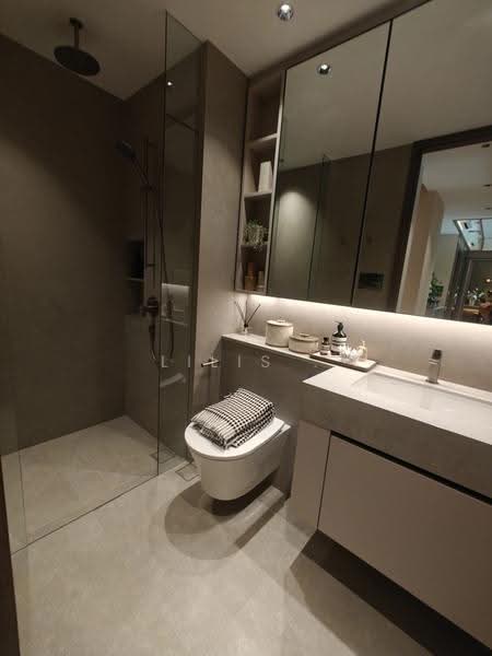Amber House, 30 Amber Gardens, East Coast / Marine Parade, 3 Bedrooms, 1,744 sqft, Apartment For Sale, by Lilis ., 500249370 - Bathroom - PropertyGuru.com.sg