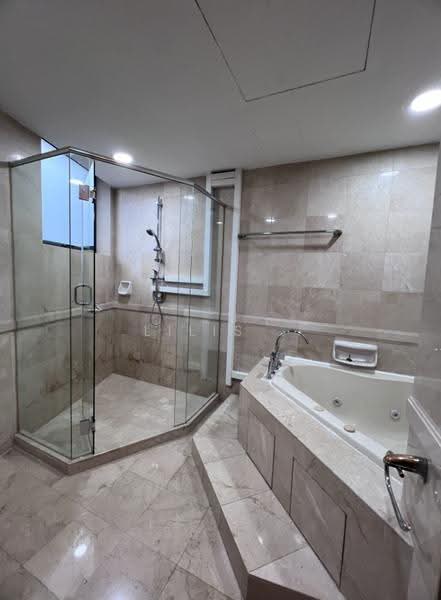 Grange 70, 70 Grange Road, Tanglin / Holland / Bukit Timah, 3 Bedrooms, 1,970 sqft, Condominium For Rent, by Lilis ., 500249379 - Bathroom - PropertyGuru.com.sg