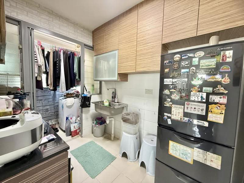 476A Upper Serangoon View, 476A Upper Serangoon View, Hougang / Punggol / Sengkang, 2 Bedrooms, 721 sqft, HDB Flat For Sale, by Young Chng, 500249389 - Kitchen - PropertyGuru.com.sg