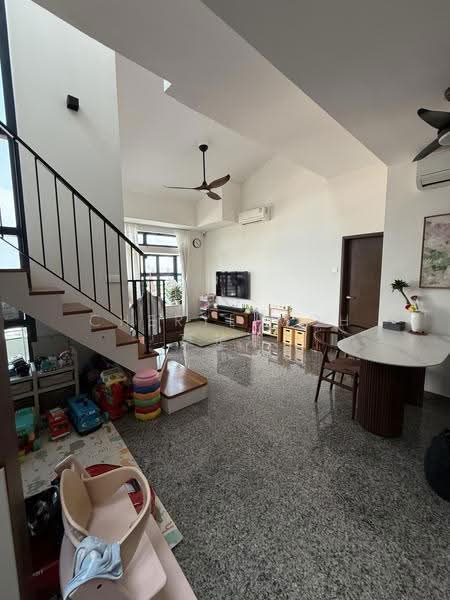 Nineteen Shelford, 19 Shelford Road, Newton / Novena, 2 Bedrooms, 1,453 sqft, Condominium For Rent, by Cheryl Moh 莫楚淇, 500249392 - Living Room - PropertyGuru.com.sg