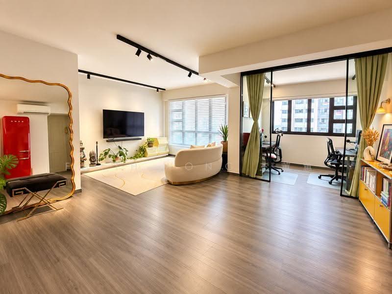 30 Ghim Moh Link, 30 Ghim Moh Link, Tanglin / Holland / Bukit Timah, 3 Bedrooms, 1,001 sqft, HDB Flat For Sale, by Faith Wong 王蕙蕙, 500249393 - Living Room - PropertyGuru.com.sg
